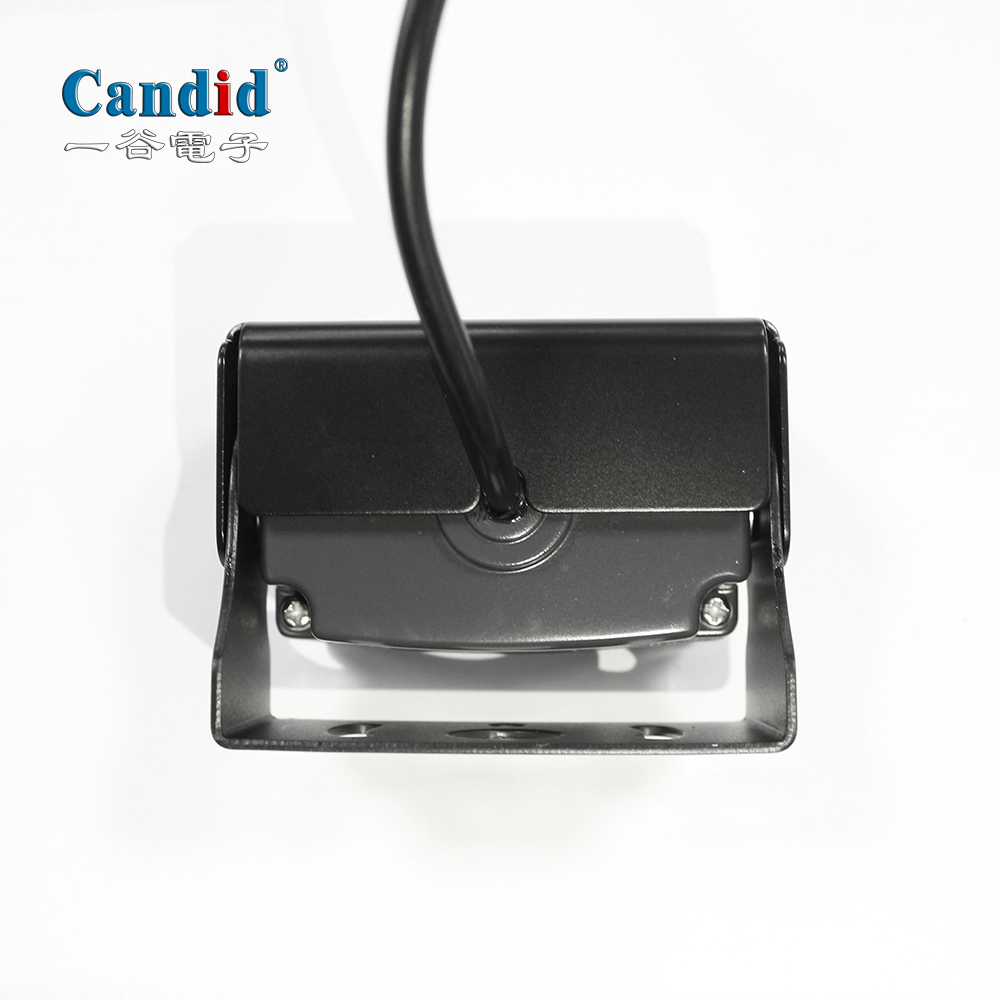 كاميرا احتياطية بالأشعة تحت الحمراء مع ميكروفون CA-611